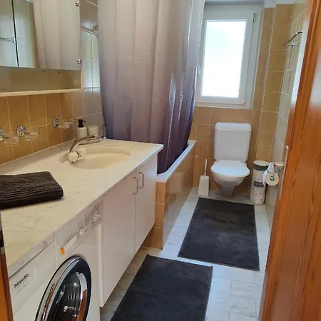 Grazioso A Li Curt Appartement